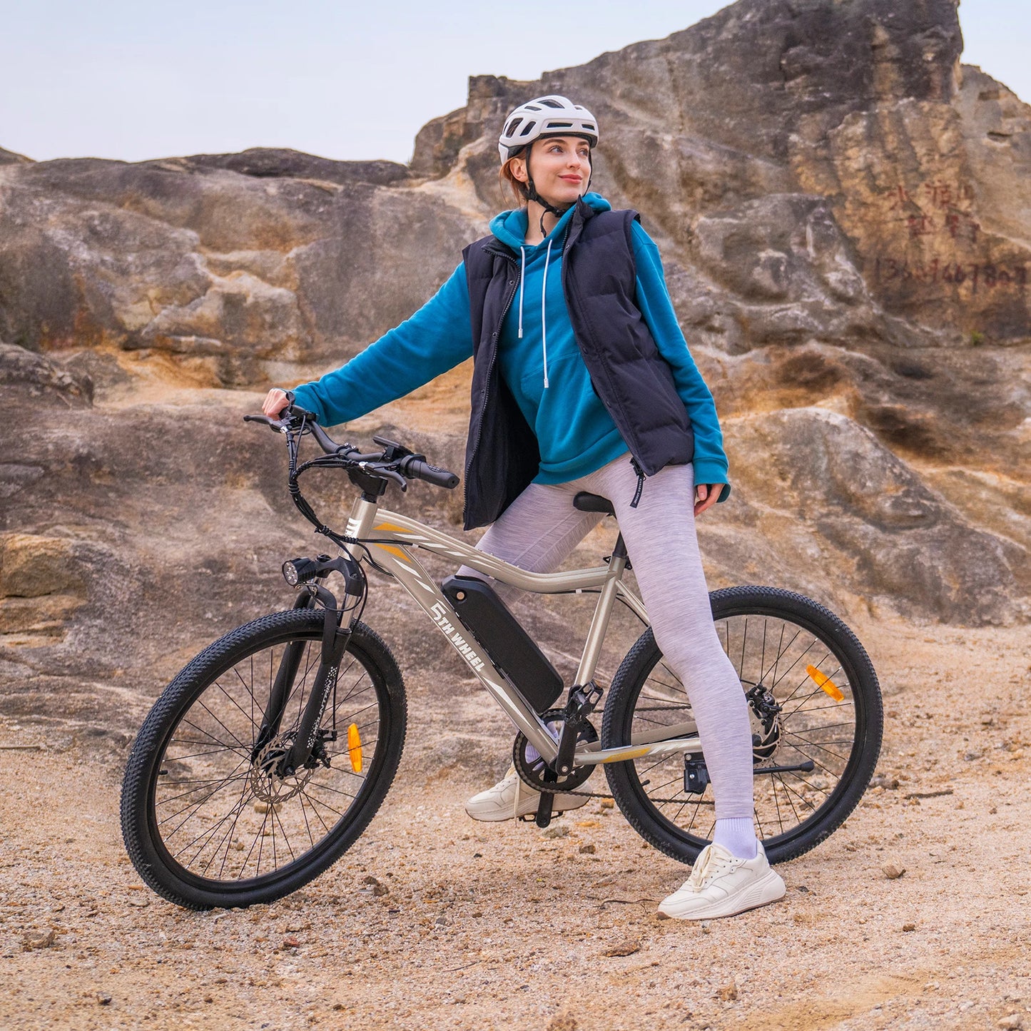 5TH WHEEL AB17 Electric Bike 700W Motor 23 MPH LCD